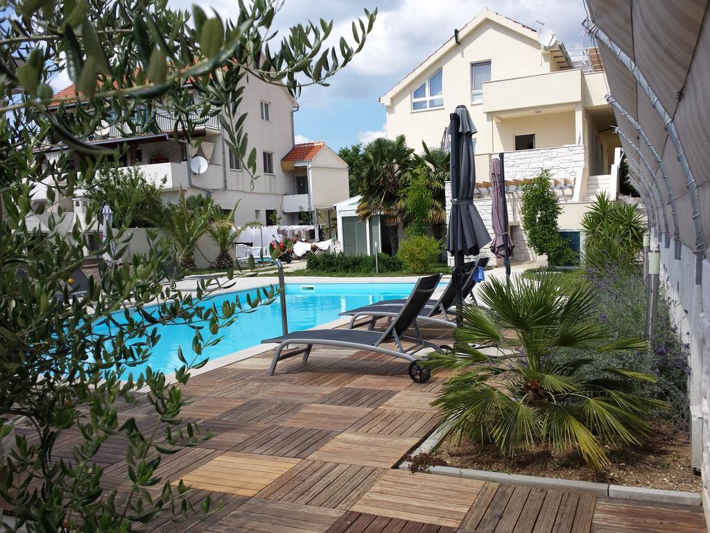 Pavlic Apartments Betina  Dış mekan fotoğraf