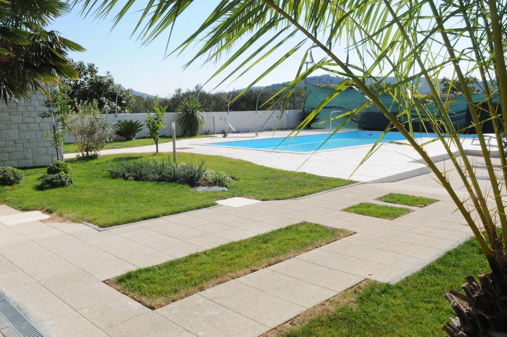 Pavlic Apartments Betina  Dış mekan fotoğraf
