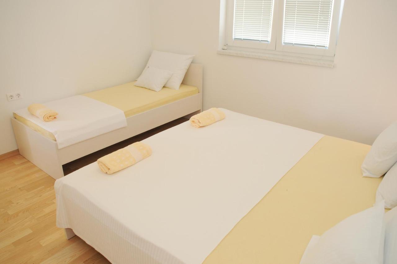Pavlic Apartments Betina  Dış mekan fotoğraf
